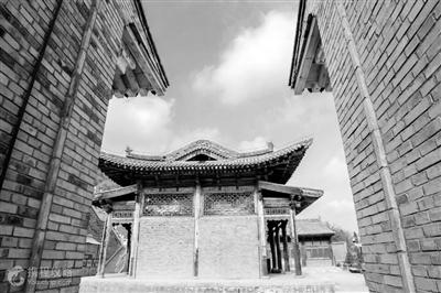 蘭州莊嚴(yán)寺，曾經(jīng)是一位帝王的皇宮內(nèi)苑