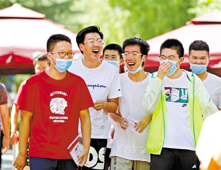 關注甘肅高考丨青春的面孔 自信的笑容