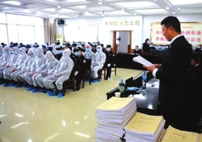 天水秦州區(qū)開審18人涉惡案 被控涉嫌敲詐勒索、尋釁滋事、開設(shè)賭場等