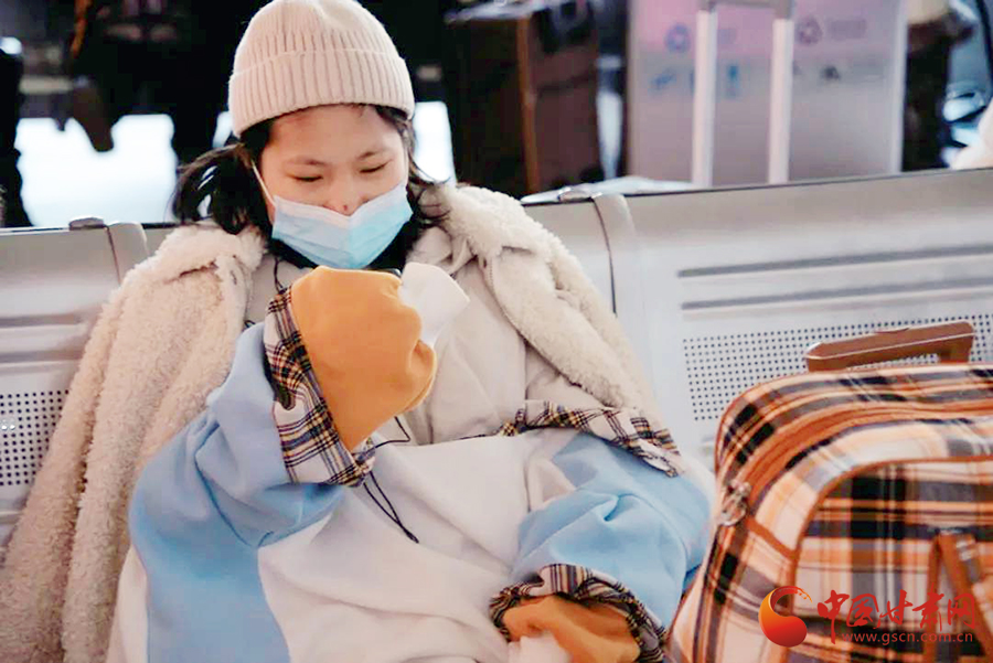 春運故事：歸途的車站，有溫情、愛情，還有堅守