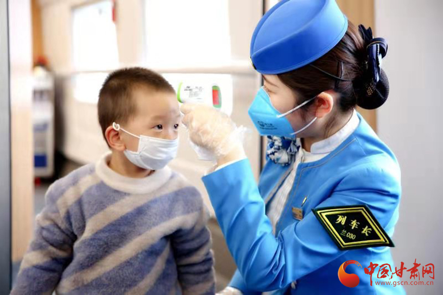 回家路上，請配合疫情防控要求 