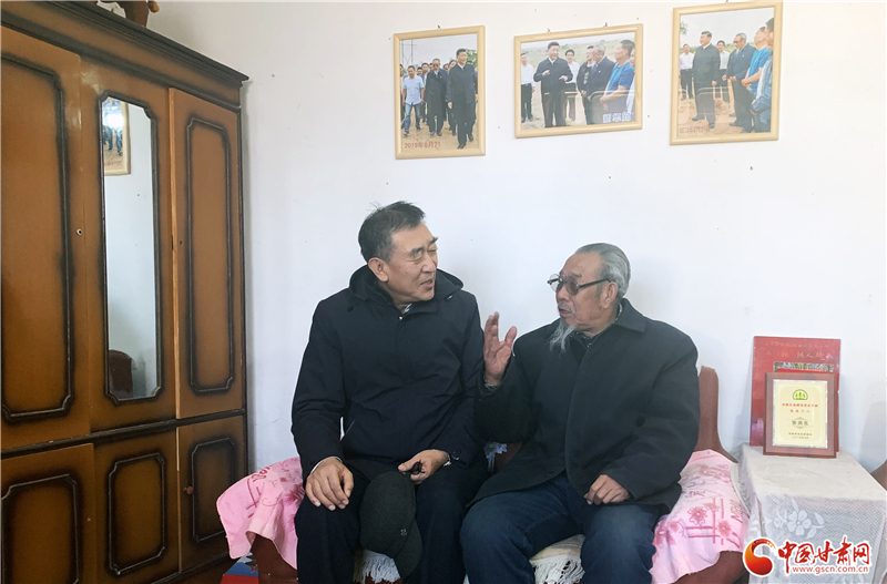 甘肅省延安精神研究會(huì)一行再訪八步沙 追尋六老漢治沙圓夢初心