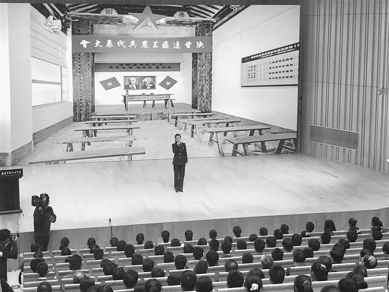 蘭州市開展“學(xué)黨史、頌黨恩、跟黨走”紅色文化進(jìn)校園活動