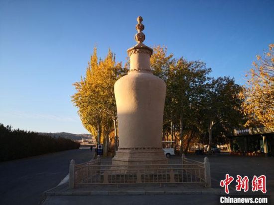 圖為2020年11月，沐浴在晨光中的莫高窟道士塔。(資料圖) 馮志軍 攝