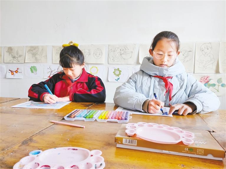 甘肅這兩名小朋友，被太空中亞平老師點了名