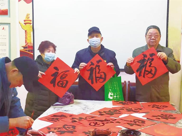 蘭州：“幸福敲門 新春送?！被顒?dòng)情暖萬家