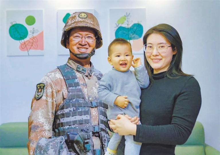 蘭州市退役軍人事務(wù)局舉行清明代祭掃儀式 陳紅軍烈士父親給兒子寫來寄語 “你是祖國的好兒女，也是我們的驕傲”