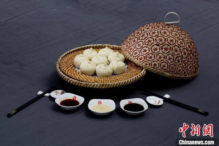 圖為甘肅臨夏回族自治州美味——河州包子。(資料圖) 臨夏州委宣傳部供圖