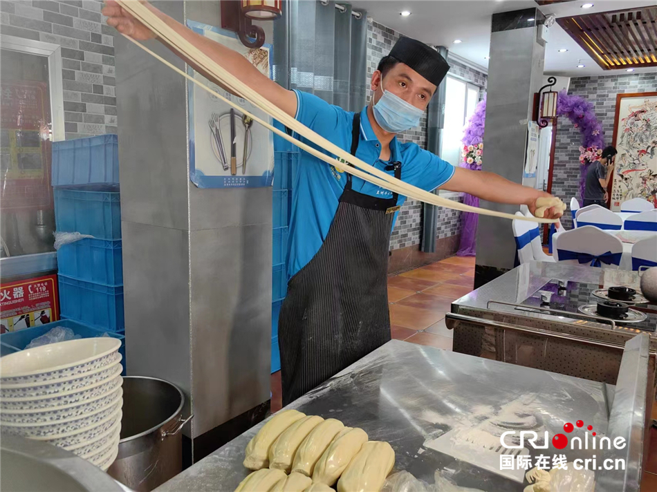 “絲路風(fēng)采 如意甘肅”海峽兩岸記者聯(lián)合采訪實(shí)錄一:蘭州之精美_fororder___172.100.100.3_temp_2_1_2_1_1_73ce002e-6ef6-49a2-b102-c0542b68d083