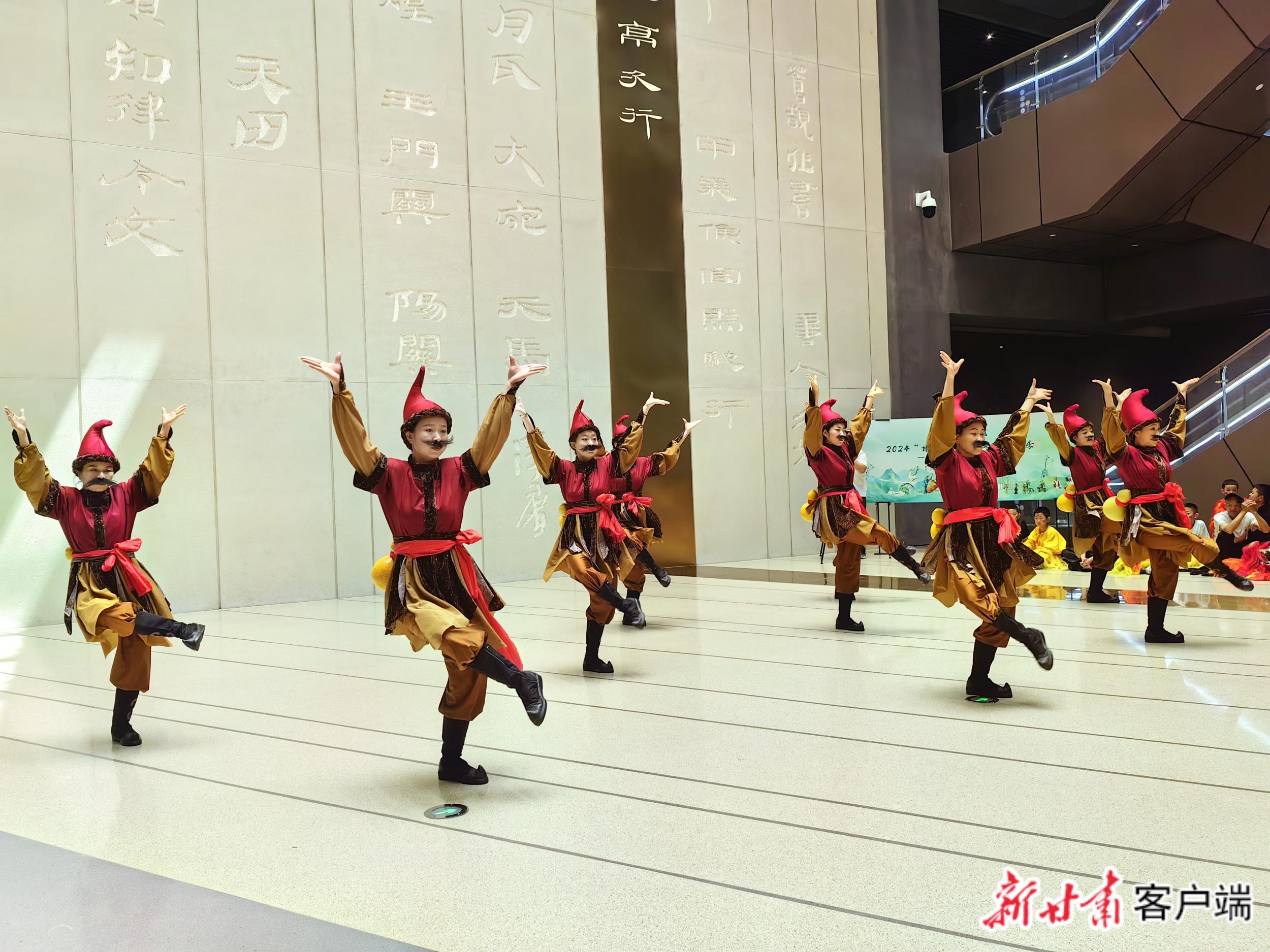 《胡騰舞》　本文圖片均由新甘肅·甘肅日報記者　何佳?！z